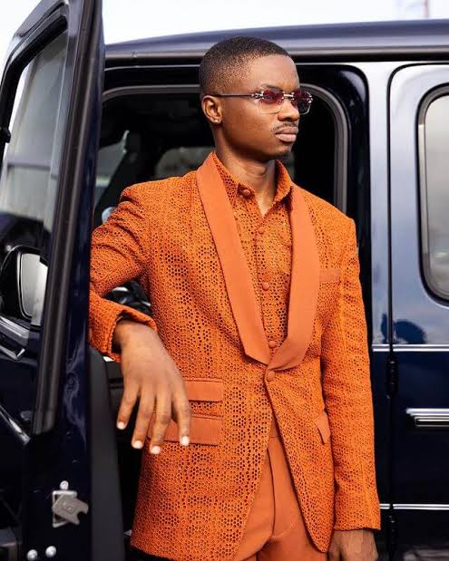 Ola of Lagos Robbed of €9,000 in Europe, Cancels Tour and Warns Travellers